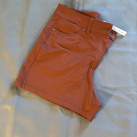Lululemon 5 pocket city short size 30 - Picture 4 of 4